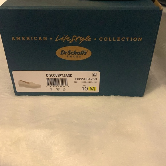 Women’s Dr. Scholls slip on shoes, color sand, size 10 - Picture 2 of 5